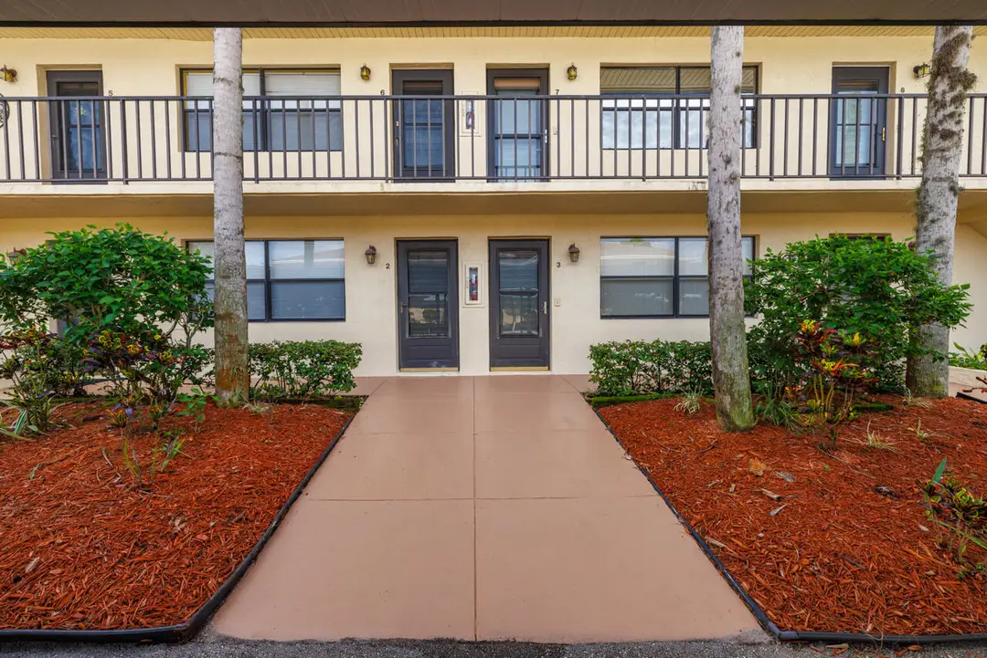 2950 SE Ocean Boulevard 127-3, Stuart, FL 34996