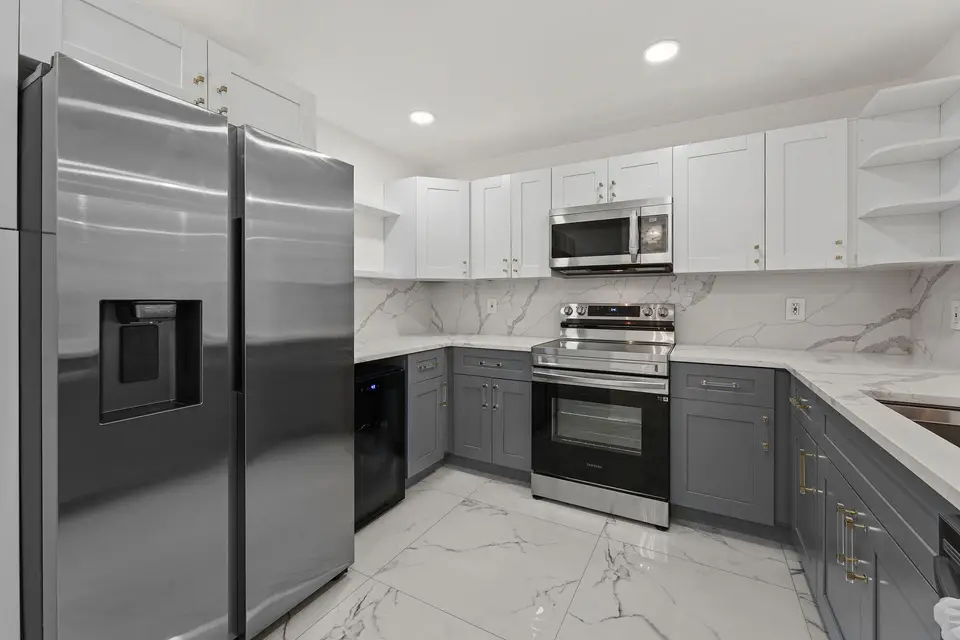 3844 ATLANTA Street, Hollywood, FL 33021