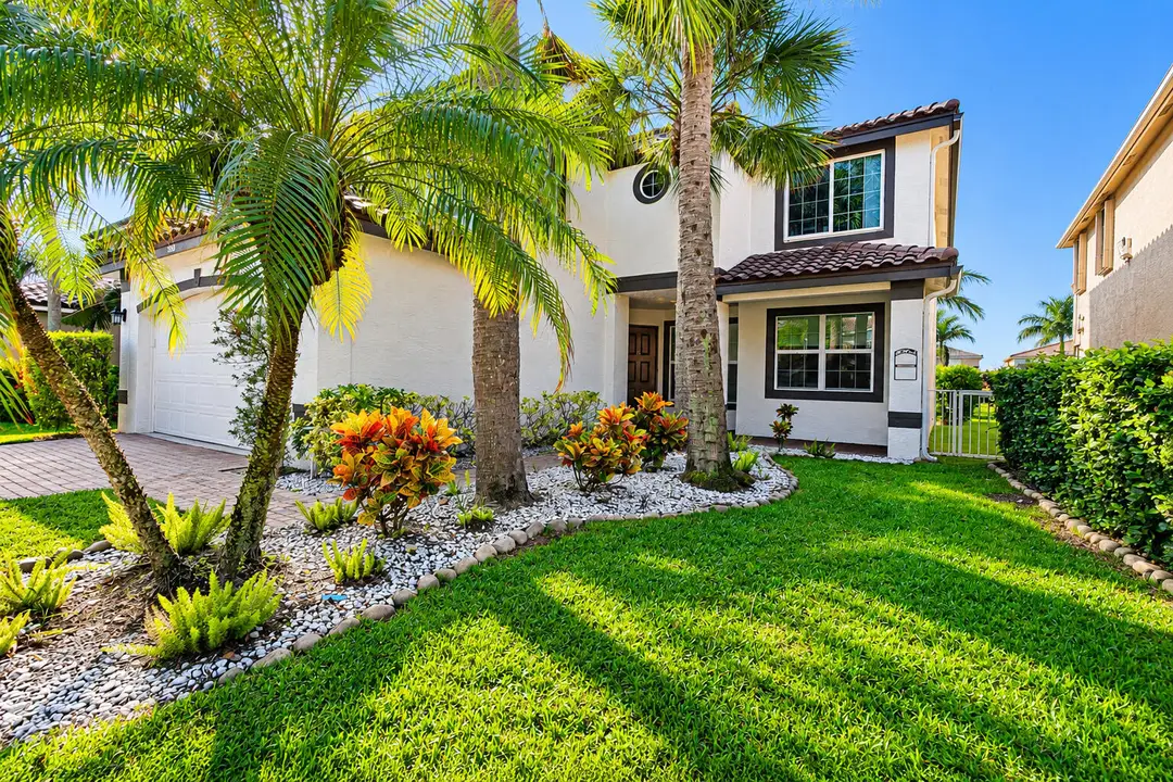 5018 Nautica Lake Circle, Greenacres, FL 33463