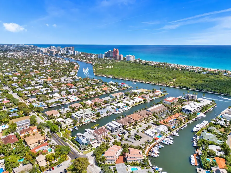 2744 NE 14th Street, Fort Lauderdale, FL 33304