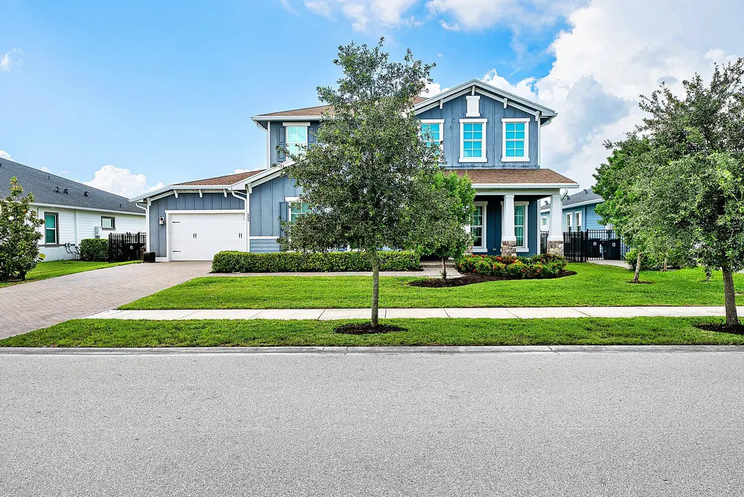 865 Hookline Circle, Loxahatchee, FL 33470