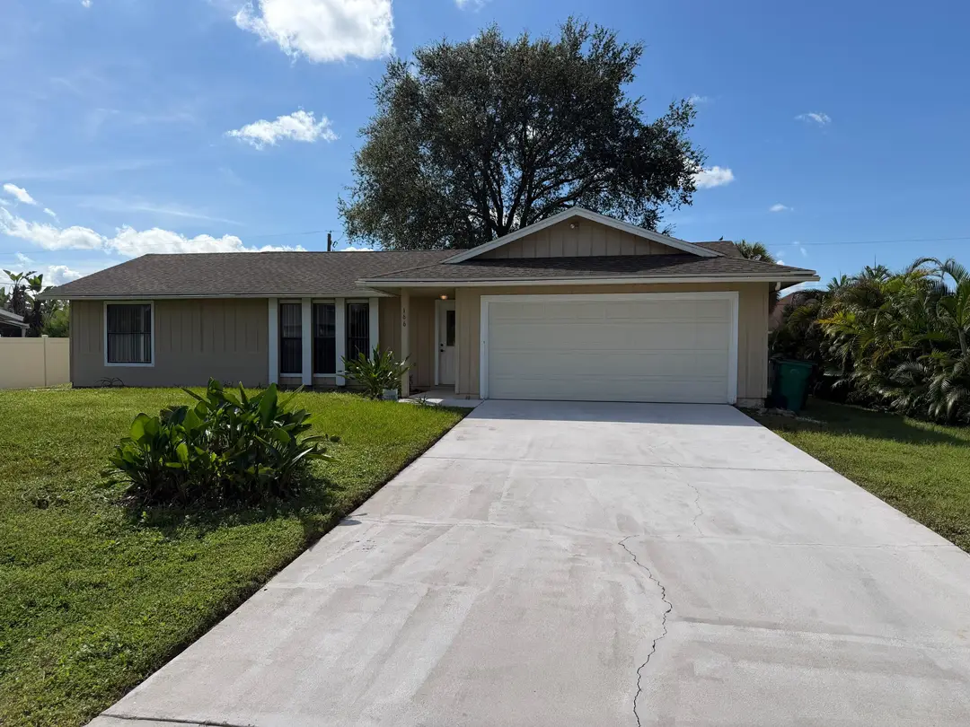 166 SW Ray Avenue, Port St. Lucie, FL 34983