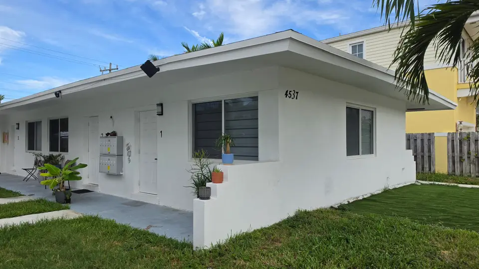 4537 POINCIANA Street 1, Lauderdale-By-The-Sea, FL 33308