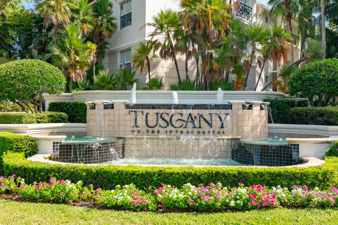 © Clark- 3402 Tuscany Way-023