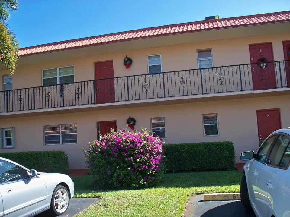 1939 SW PALM CITY Road G, Stuart, FL 34994