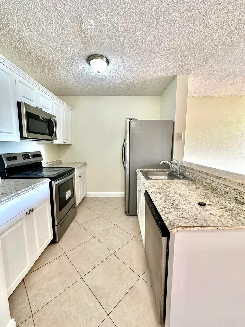 1405 Meadows Circle W, Boynton Beach, FL 33436