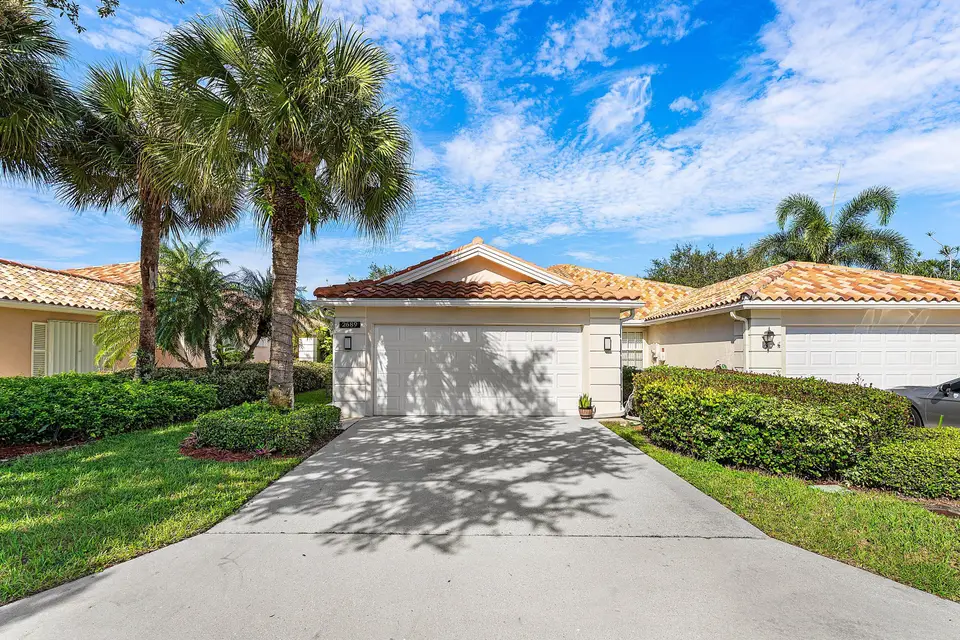 2689 Livingston Lane, West Palm Beach, FL 33411