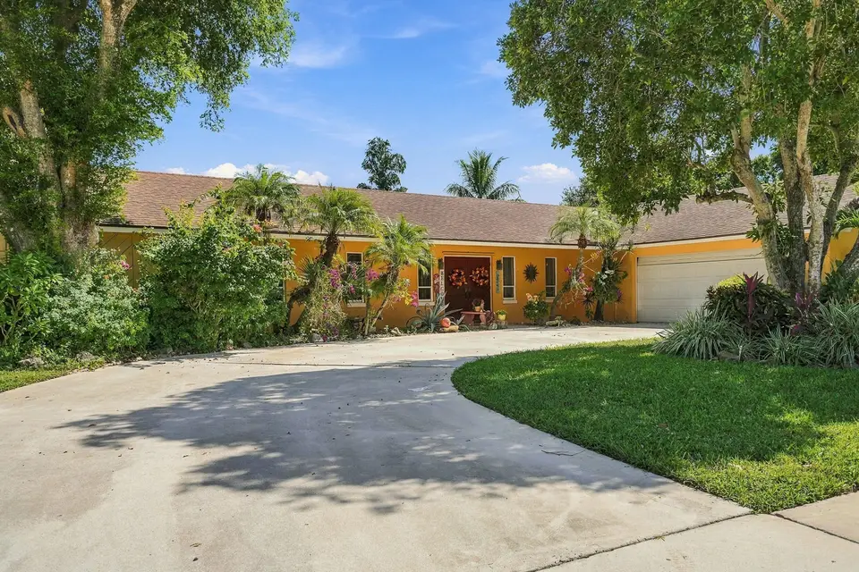 1874 The 12th Fairway, Wellington, FL 33414