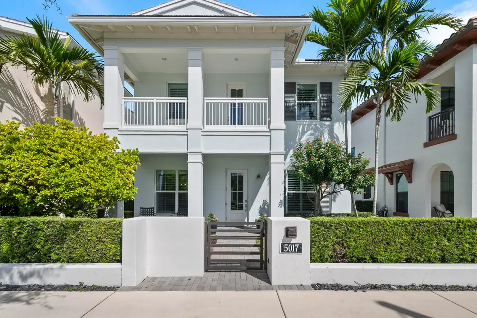 5017 Grandiflora Road, Palm Beach Gardens, FL 33418