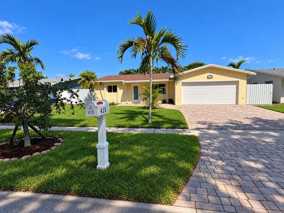 415 SE 4th Terrace, Dania Beach, FL 33004