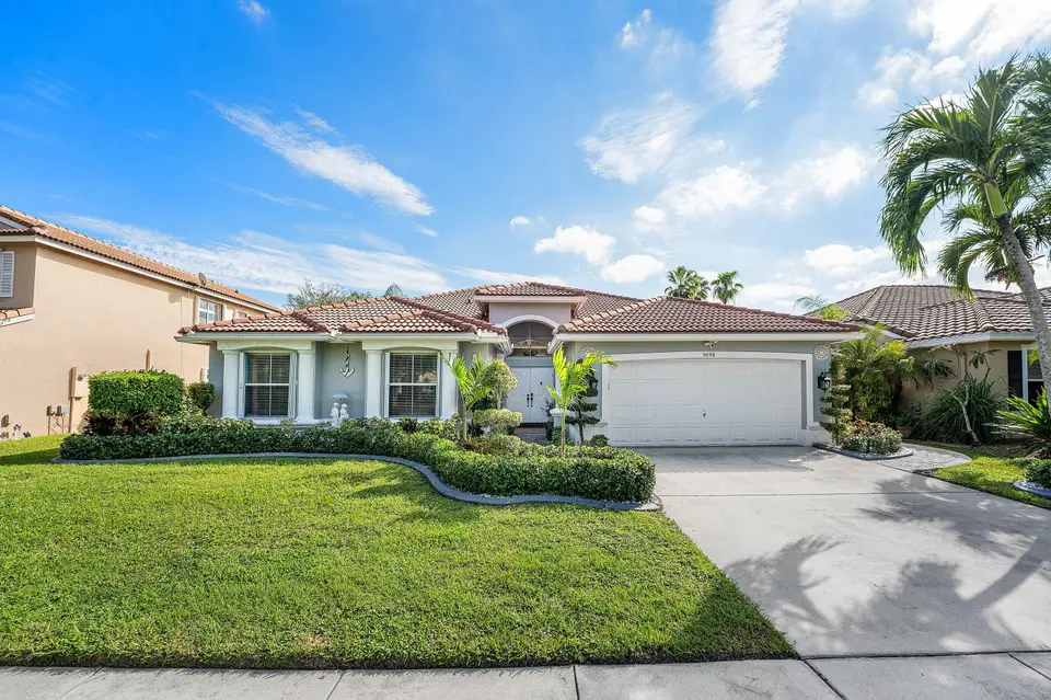 5696 Muirfield Village Circle, Lake Worth, FL 33463