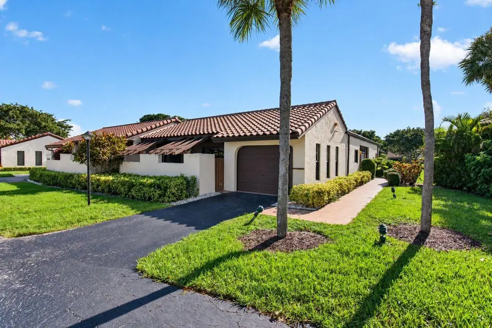 21923 Arriba Real, Boca Raton, FL 33433