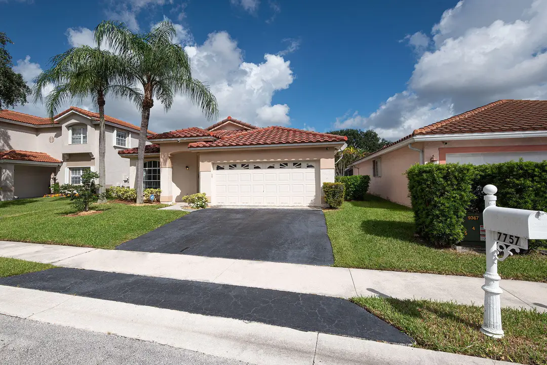 7757 NW 25TH Street, Margate, FL 33063