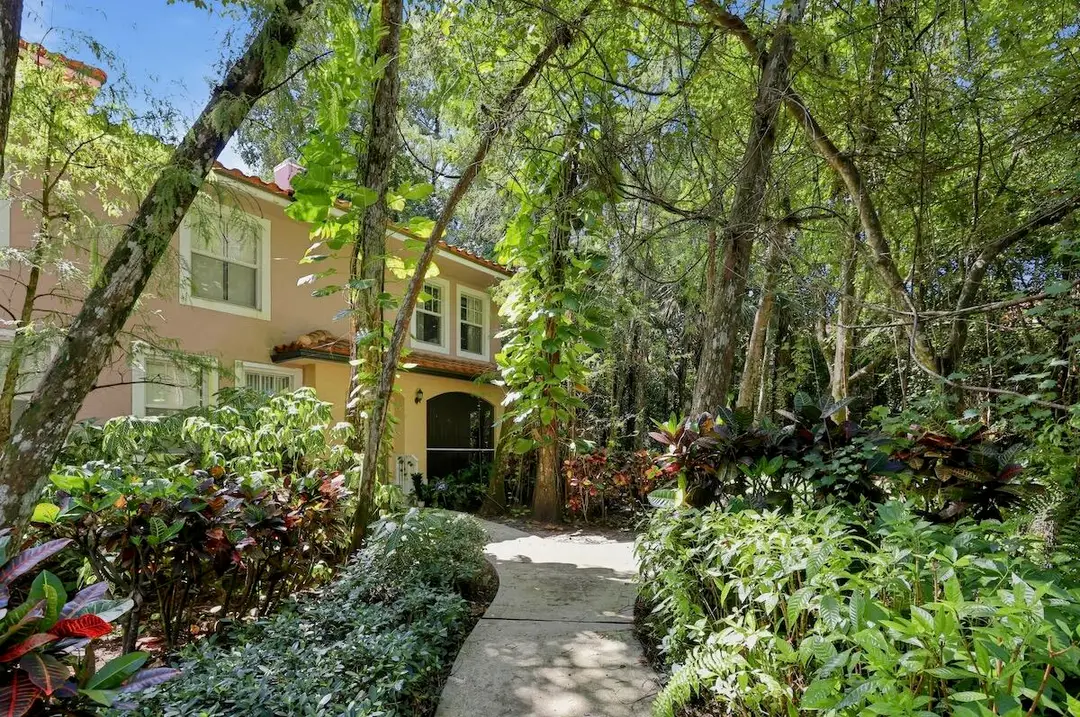 6918 W SAMPLE Road 6918, Coral Springs, FL 33067