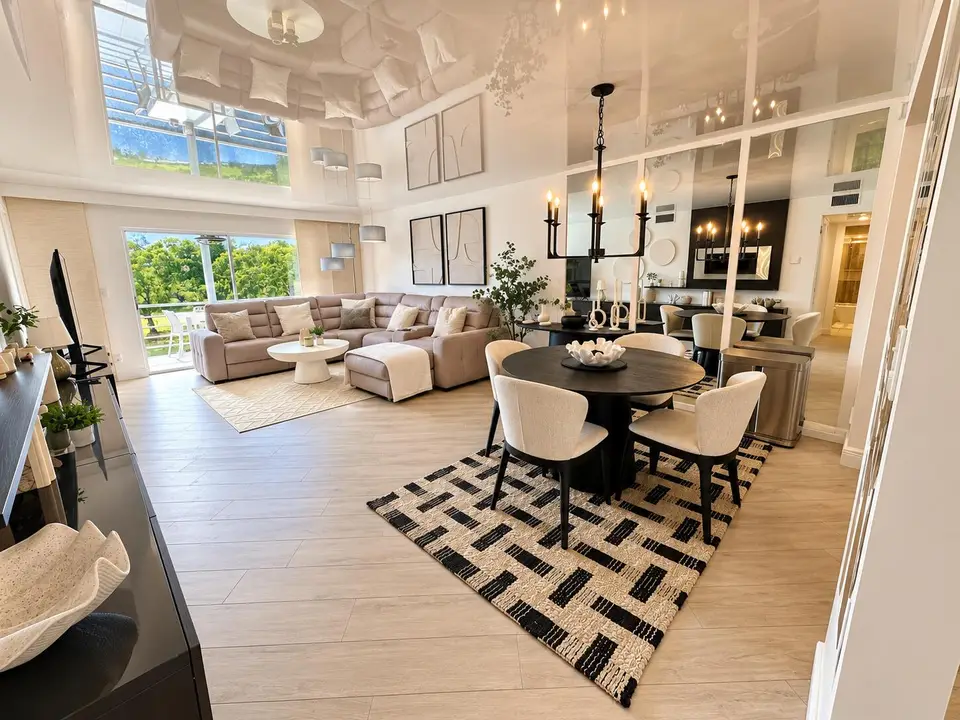 9241 SUNRISE LAKES Boulevard 308, Sunrise, FL 33322