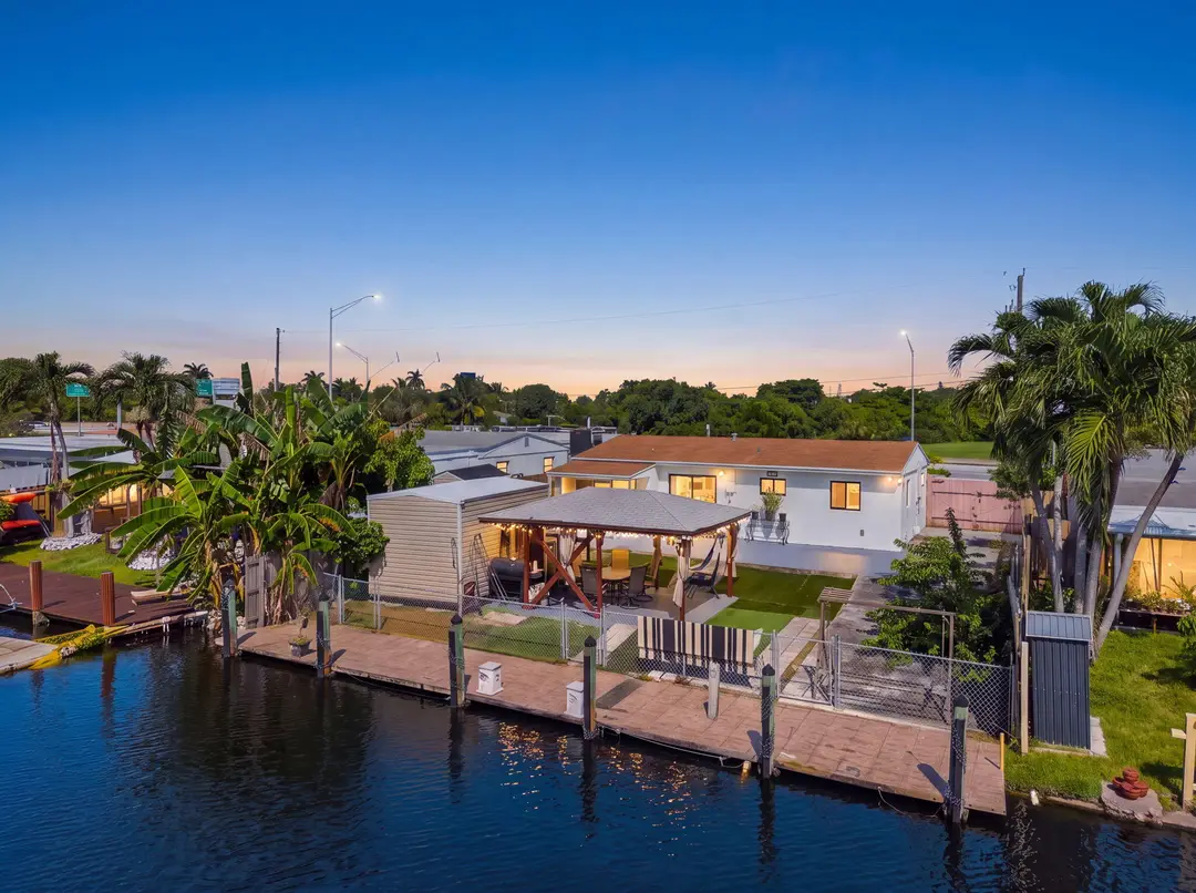 2634 SHERIDAN Street, Hollywood, FL 33020
