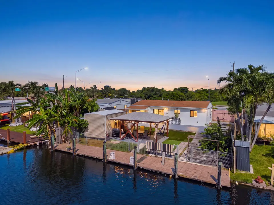 2634 SHERIDAN Street, Hollywood, FL 33020