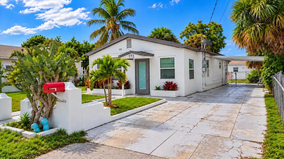 173 W 16th Street, Riviera Beach, FL 33404
