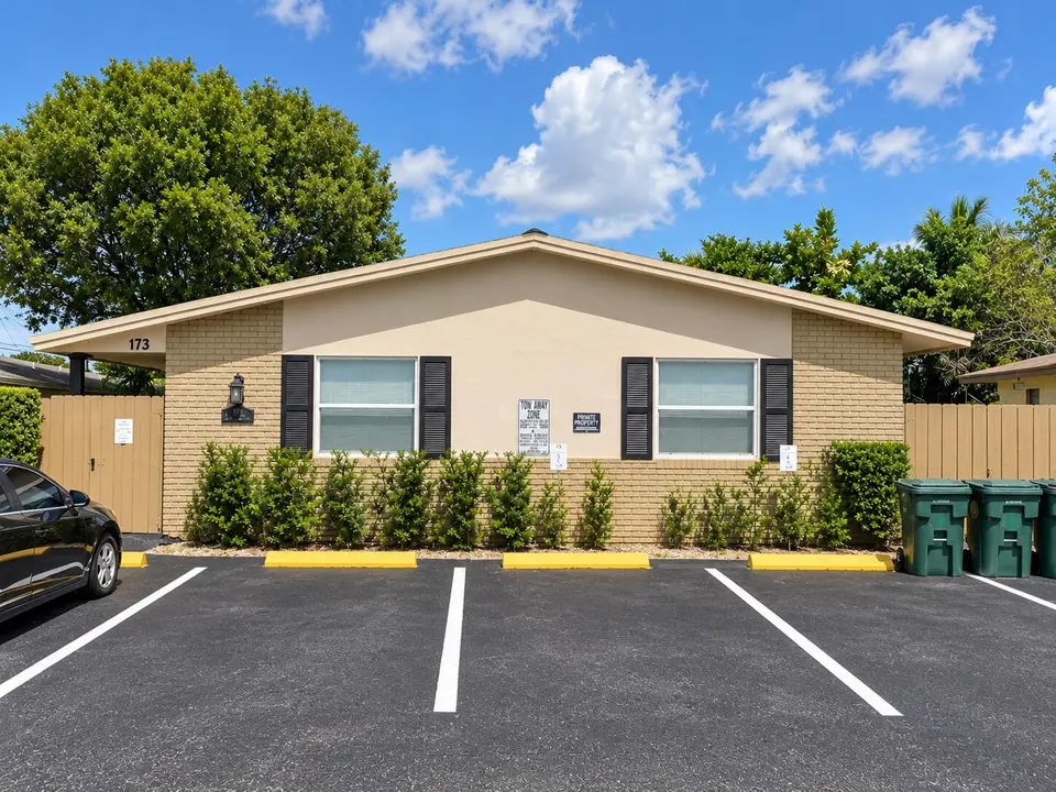 173 NW 42ND Street 4, Oakland Park, FL 33309