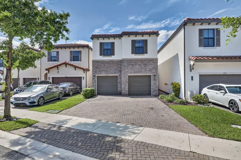 4009 SEQUOIA Place, Riviera Beach, FL 33410
