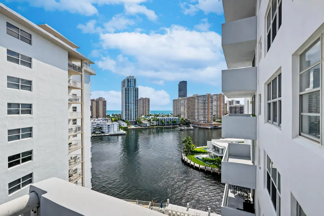 137 Golden Isles Drive 1001, Hallandale Beach, FL 33009