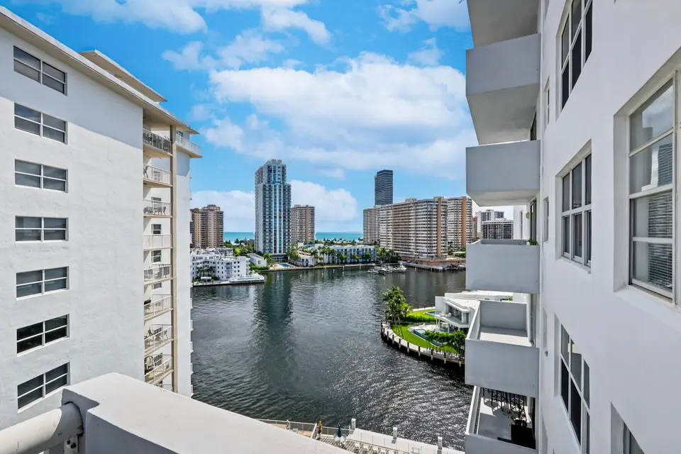 137 Golden Isles Drive 1001, Hallandale Beach, FL 33009