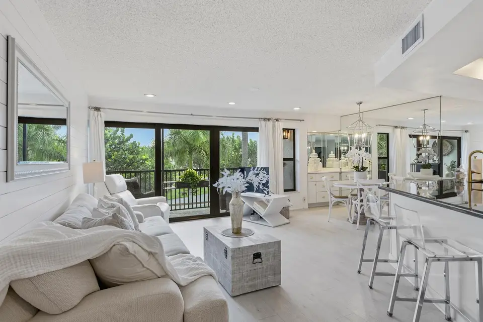 1605 S Us Highway 1 V2-203, Jupiter, FL 33477