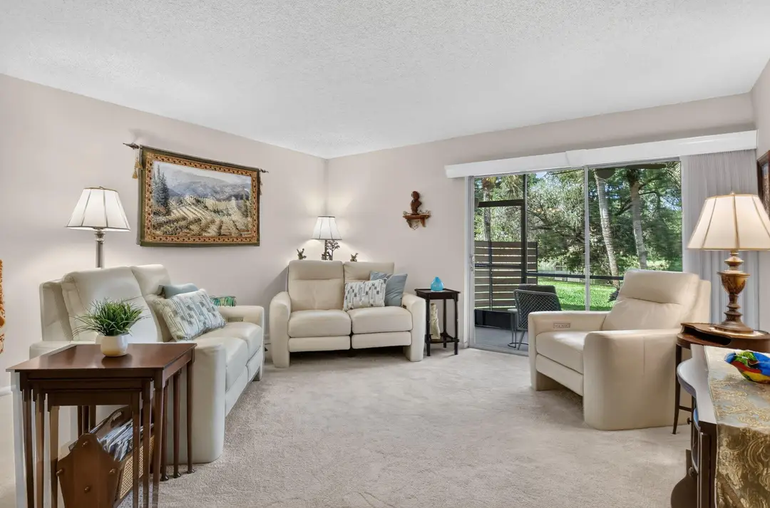 872 SW 9th Street Circle 101, Boca Raton, FL 33486