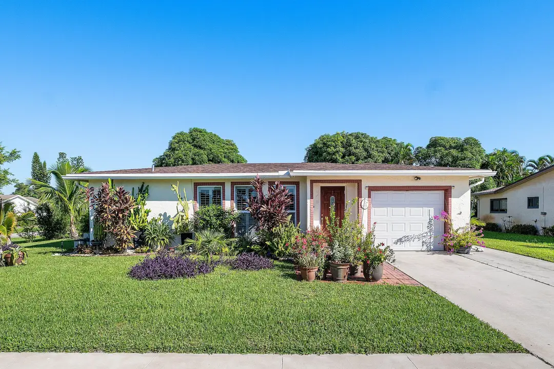 6395 Whispering Wind Way, Delray Beach, FL 33484