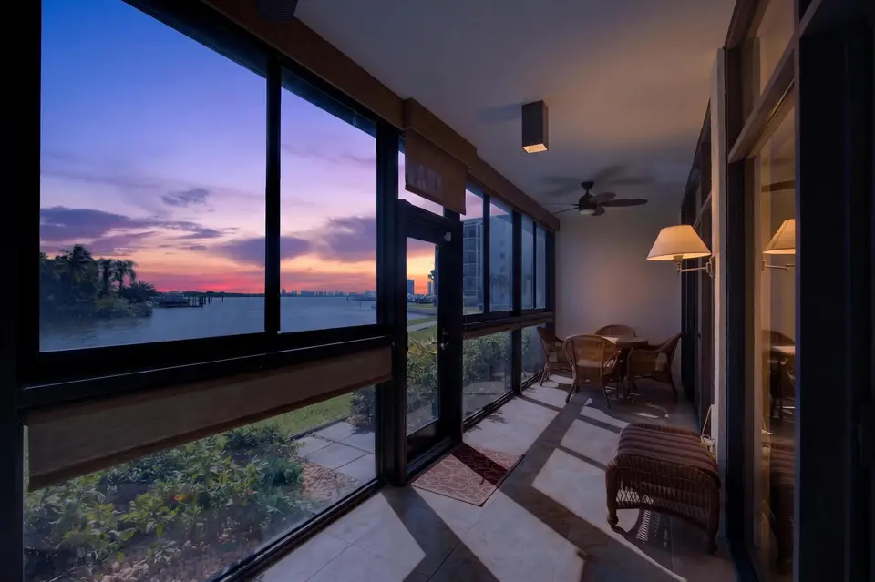 11370 Twelve Oaks Way 111, North Palm Beach, FL 33408