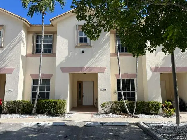 651 S SWINTON Avenue B, Delray Beach, FL 33444