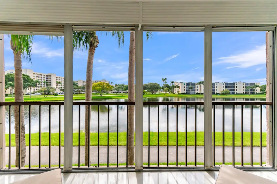 7320 Amberly Lane 208, Delray Beach, FL 33446