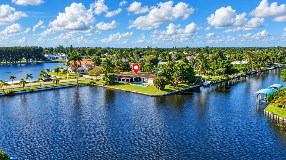 7438 Pine Tree Lane, West Palm Beach, FL 33406