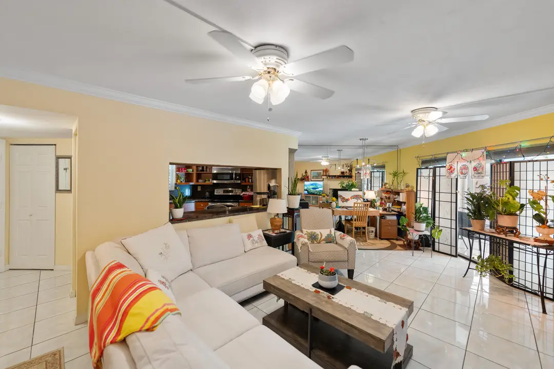 6555 W BROWARD Boulevard 403, Plantation, FL 33317