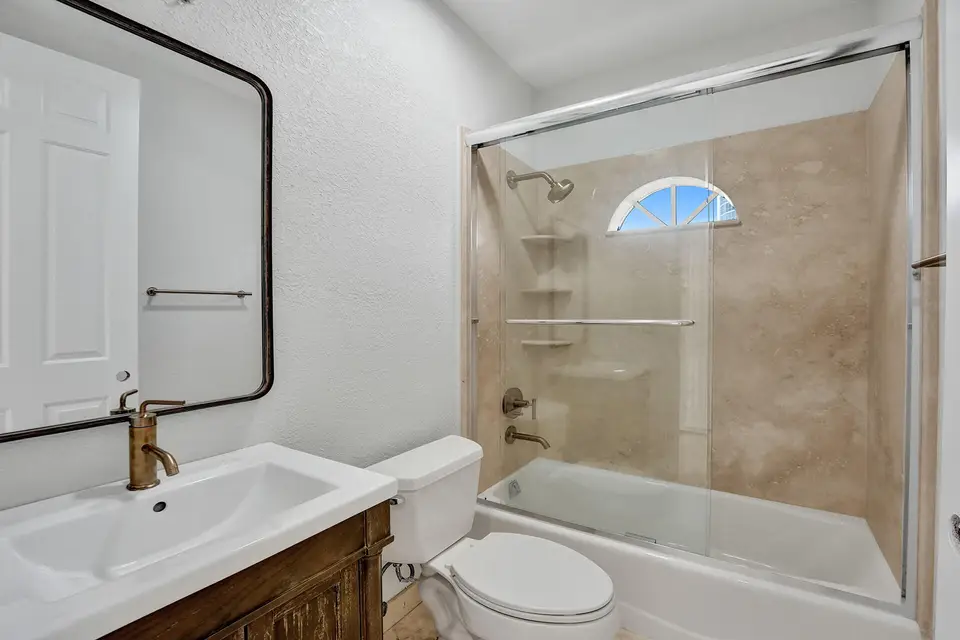 827 SE 2ND Court, Fort Lauderdale, FL 33301