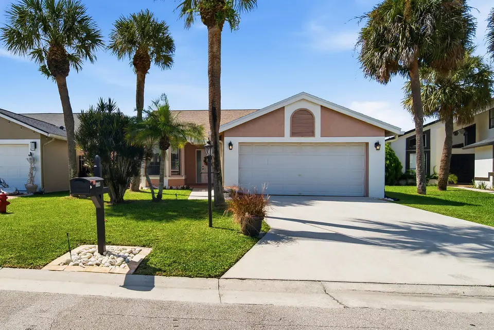 8594 JARED Way, Boca Raton, FL 33433