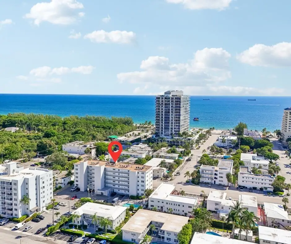 711 N Birch Road 204, Fort Lauderdale, FL 33304