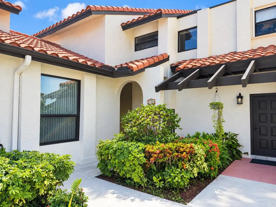 5706 FOX HOLLOW Drive B, Boca Raton, FL 33486