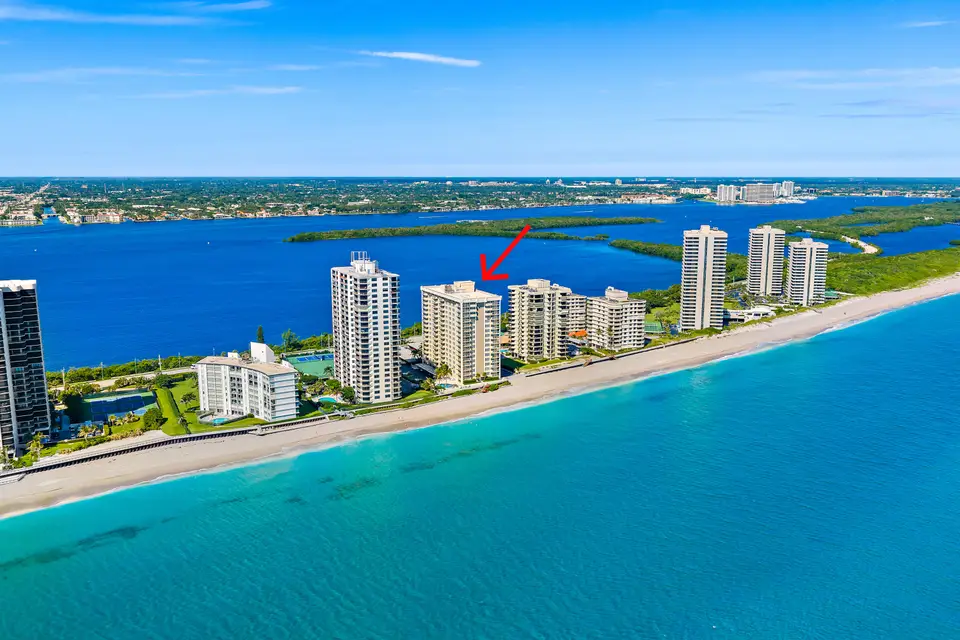 5440 N OCEAN Drive PH205, Singer Island, FL 33404