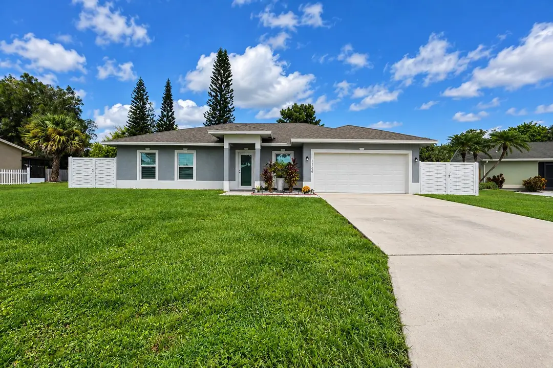 1749 SE Vesthaven Court, Port St. Lucie, FL 34952