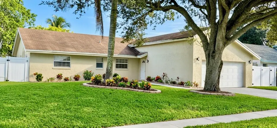 8331 NW 50TH Street, Lauderhill, FL 33351