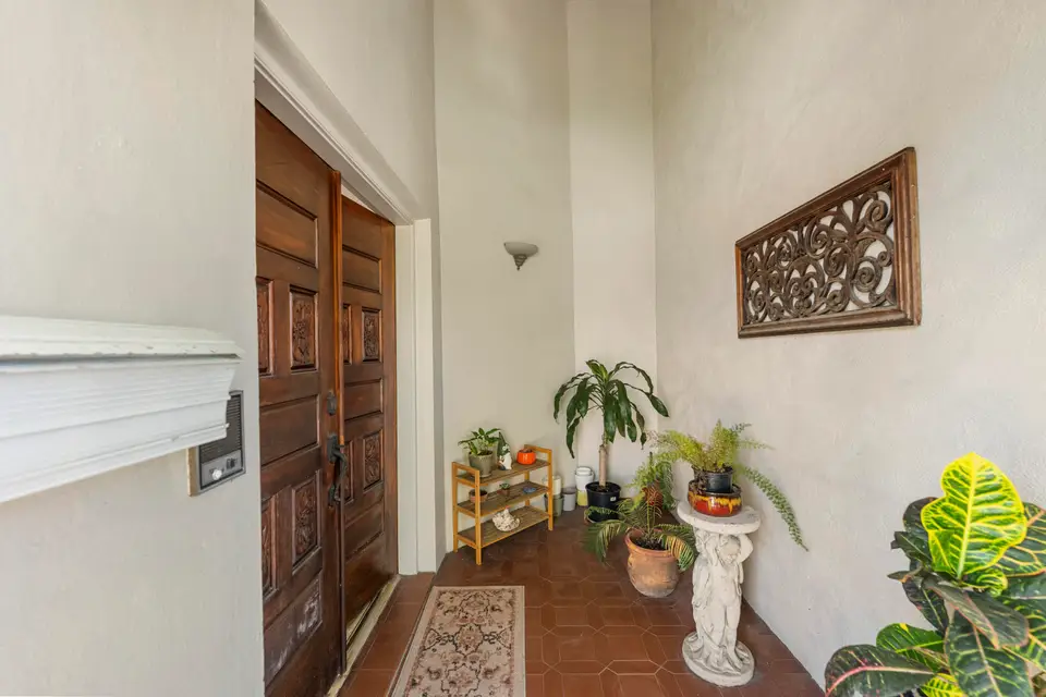 820 SW 12TH Place, Fort Lauderdale, FL 33315