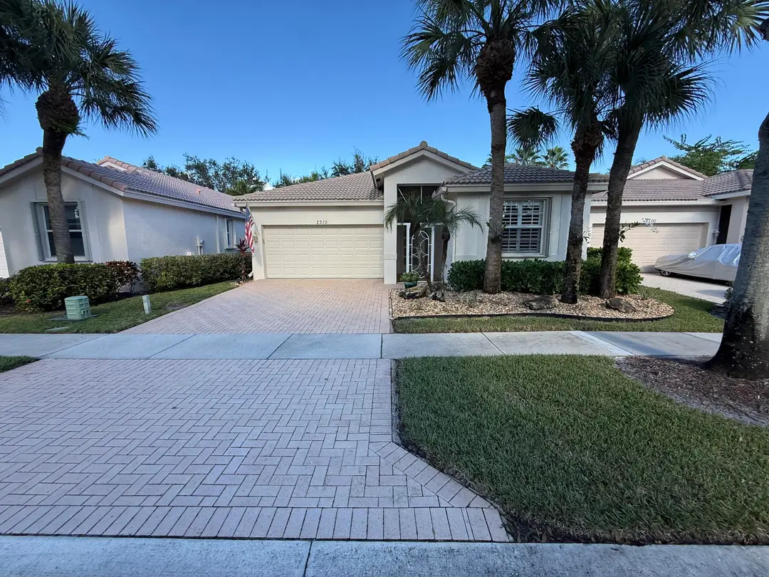 2310 Sapphire Circle, West Palm Beach, FL 33411