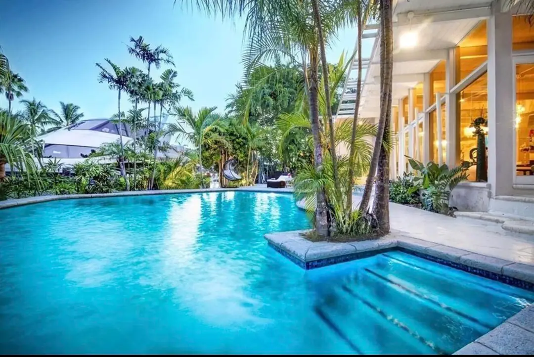 28 PELICAN Drive, Fort Lauderdale, FL 33301