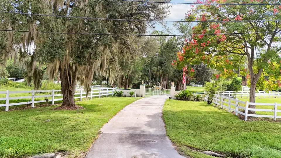 17058 Alexander Run, Jupiter, FL 33478