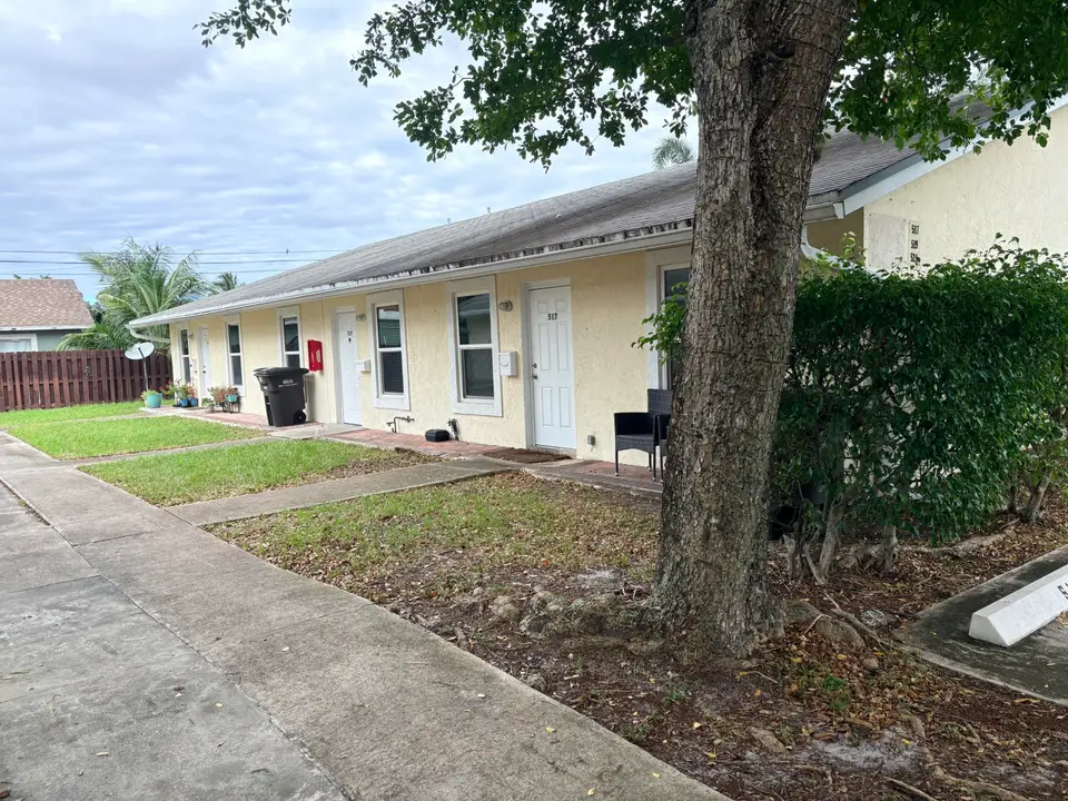 519 Nathan Hale Road, West Palm Beach, FL 33405