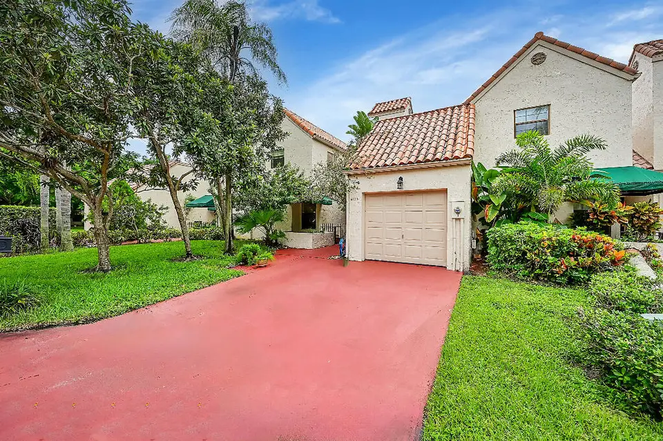6130 Via Tierra Drive, Boca Raton, FL 33433