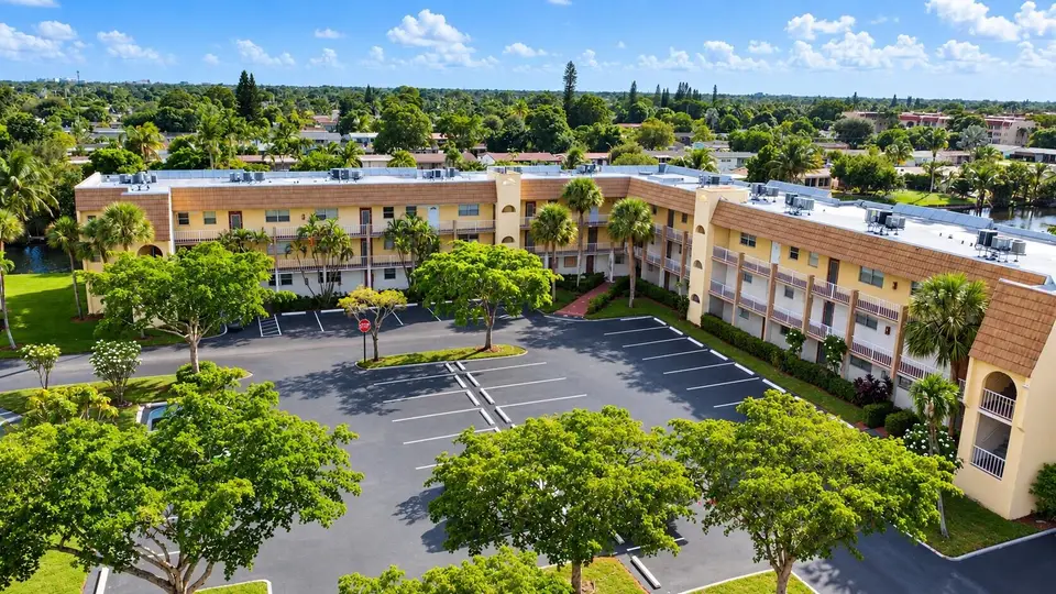 8345 SUNRISE LAKES Boulevard 109, Sunrise, FL 33322