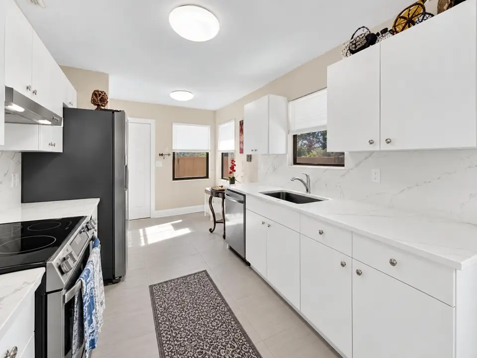 2268 SE LONGHORN Avenue, Port St. Lucie, FL 34952