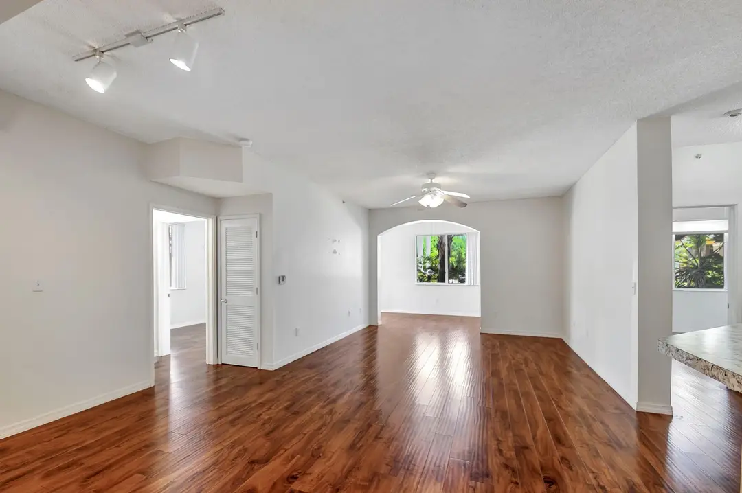 1200 Scotia Drive 107, Hypoluxo, FL 33462